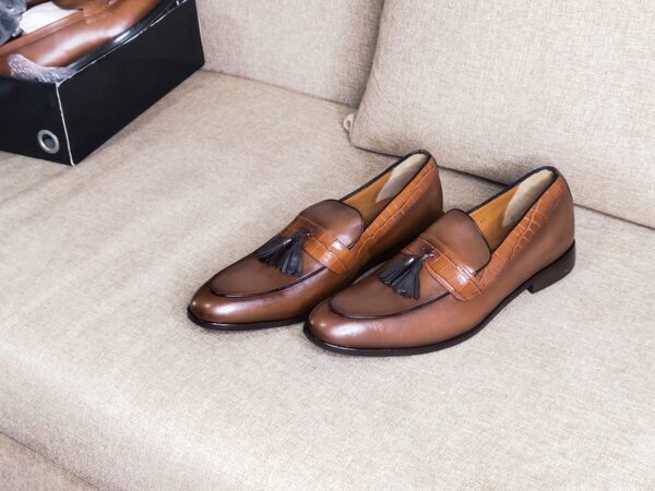 Chaussures habillées en cuir pour homme