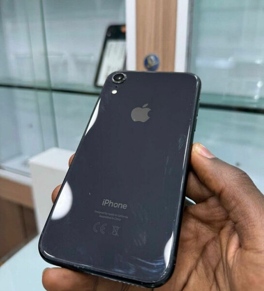 iPhone XR Noir Débloqué 64GB