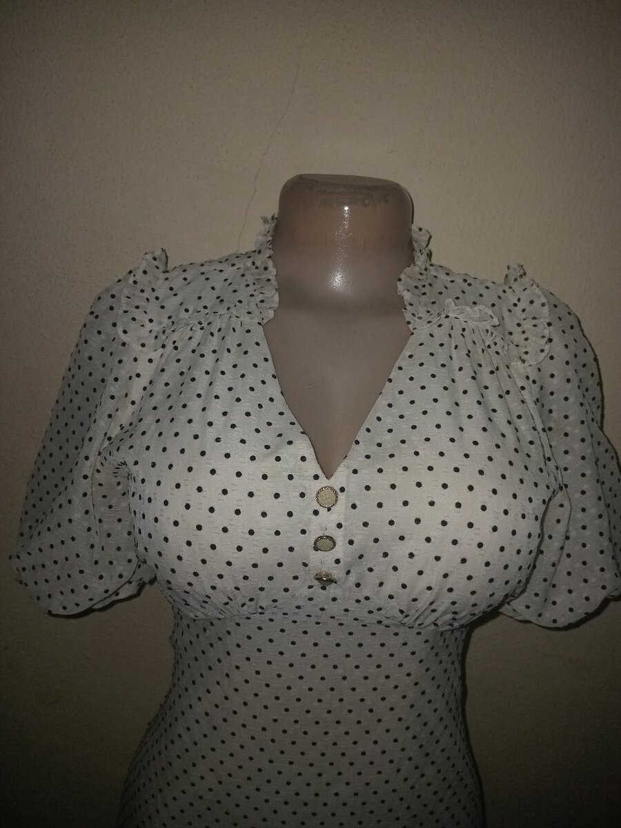 Robe à pois élégante
