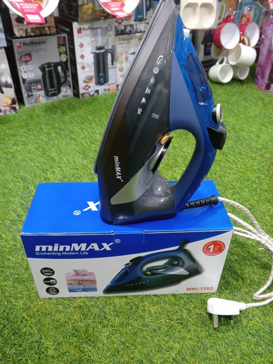 MinMax electric steam iron