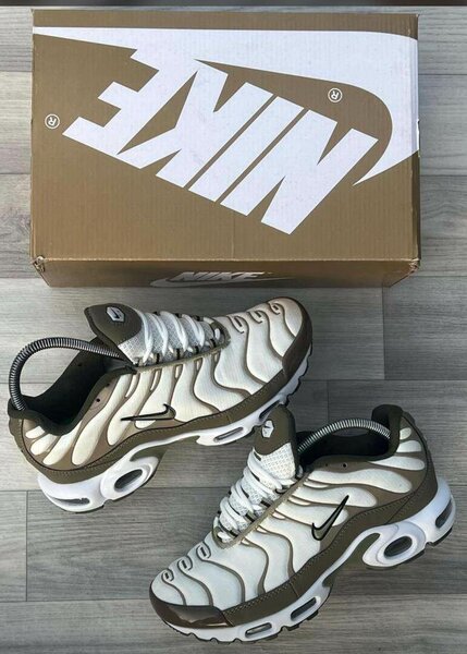 TN vert blanc