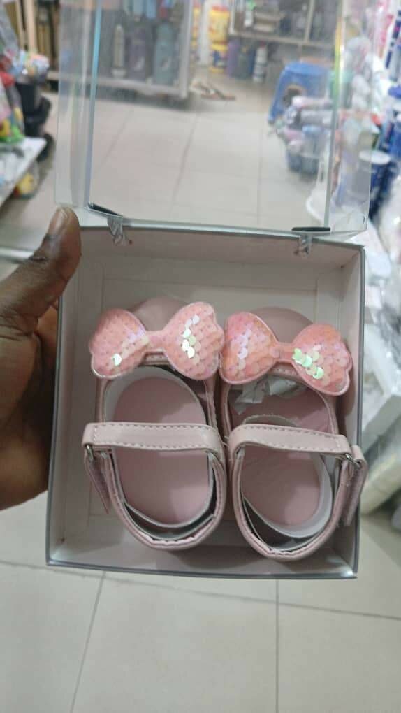 Infant girl shoes