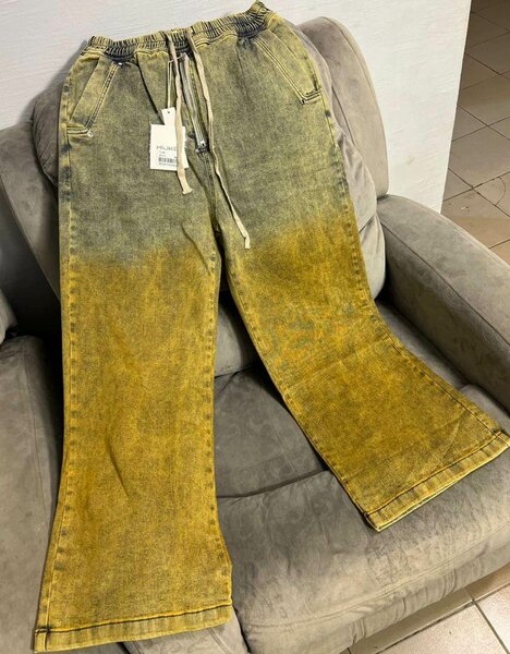 Jeans coupe évasée tendance