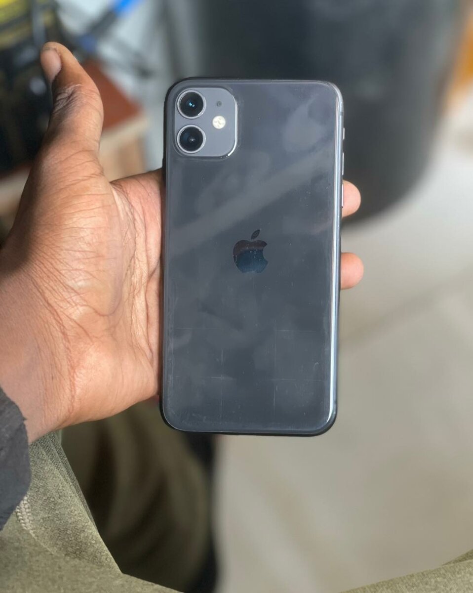 iPhone 11