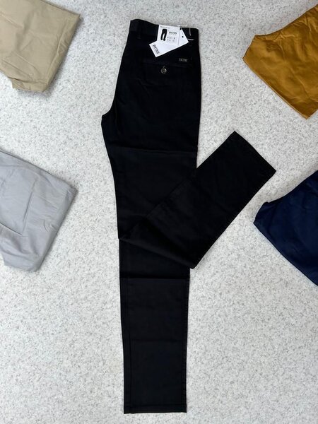 Jeans noirs slim homme élégants