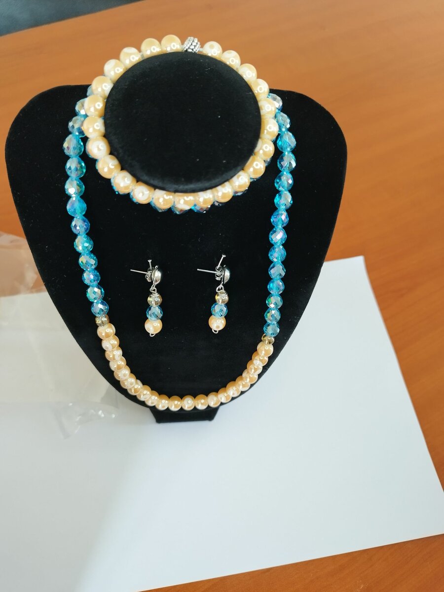 Bracelet+ boucles d'oreilles