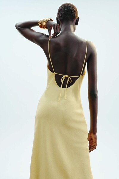 Robe élégante jaune