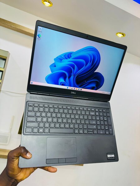 DELL Mobile Precision 7550 Intel Core i7-10750H (10th Gen) 2