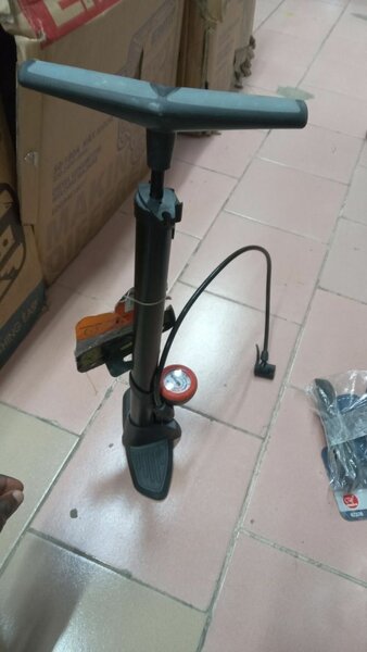 Pompe à vélo à haute pression verticale