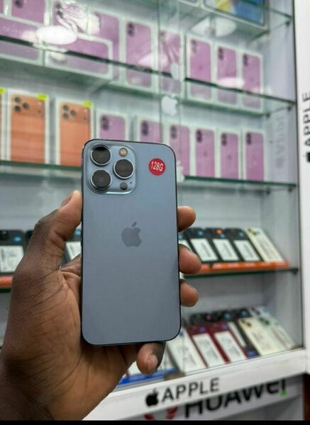 iPhone 128 Go Gris Sidéral