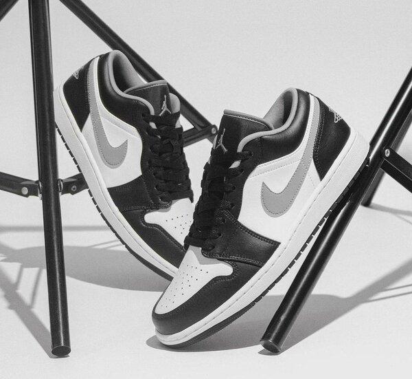 Baskets Air Jordan Noir et Blanc