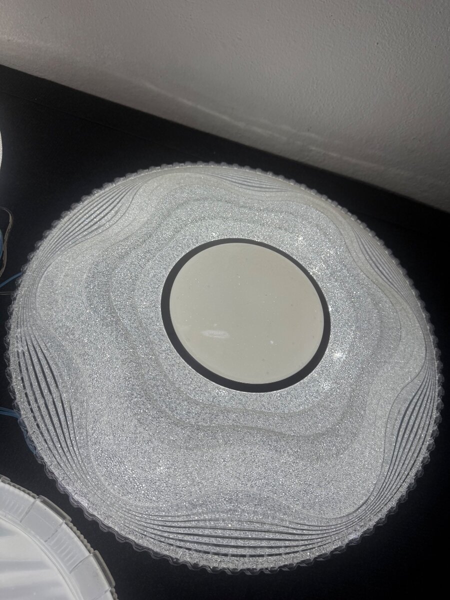 Lustre LED moderne élégant