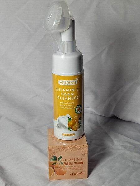 Mousse Nettoyante Vitamine C