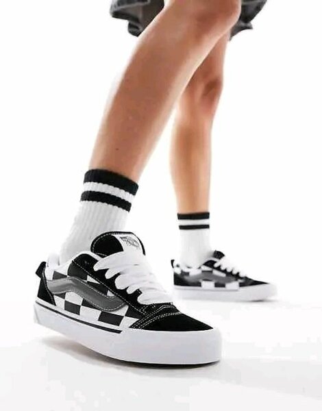 Vans skool knu