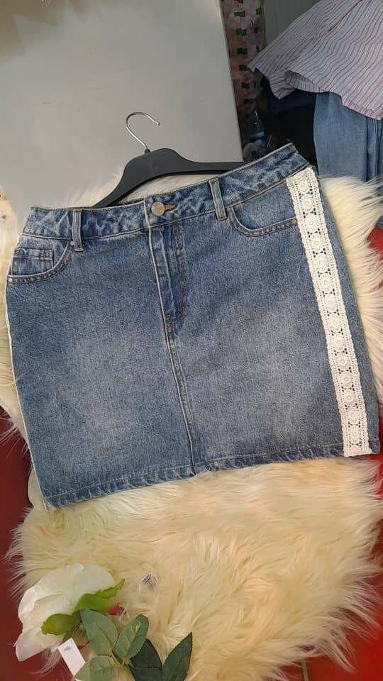 Jupe jeans et culotte jeans