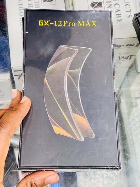 iPhone 12 Pro Max screen