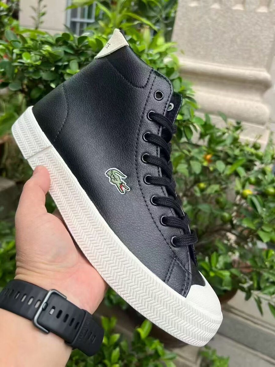 Baskets montantes Lacoste noires