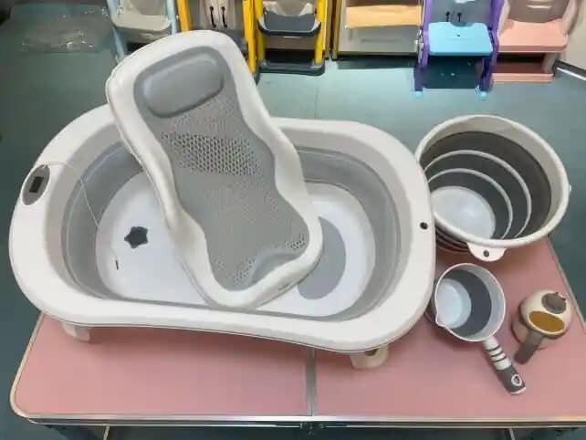 Foldable bathtub set available in stock