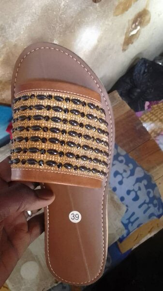 Tongs élégantes pour femmes