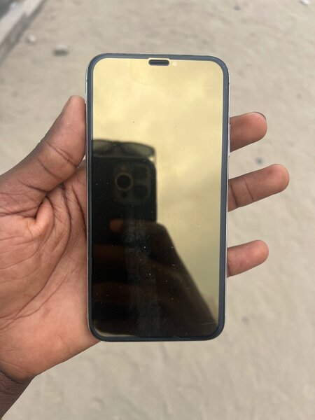 IPHONE X 64 G