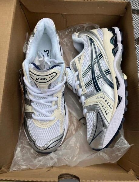 Asics Chaussures Sport Homme Blanc