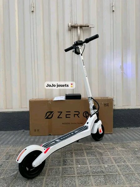 Trottinette électrique ZEROUX