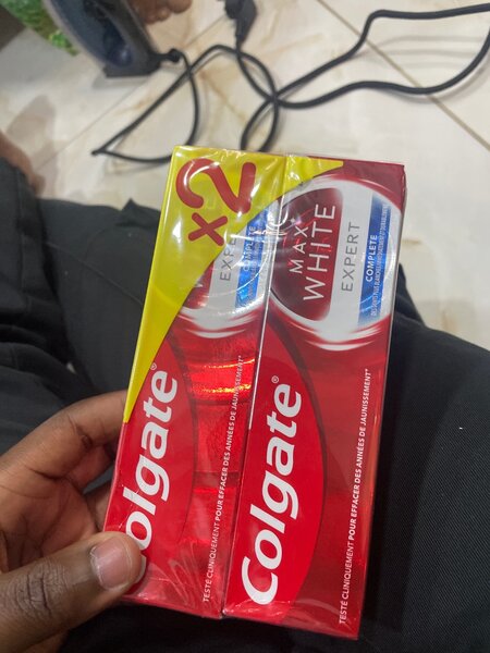 Colgate Max White Expert Duo