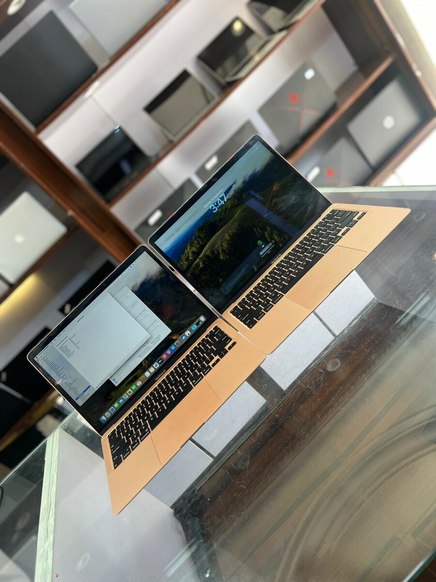 MacBook Air  2020 model