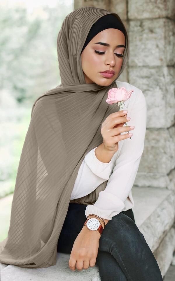 Pleated chiffon veils/ scarfs/hijabs