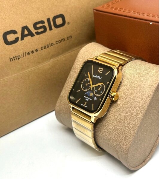 Montre Casio Dorée Élégante