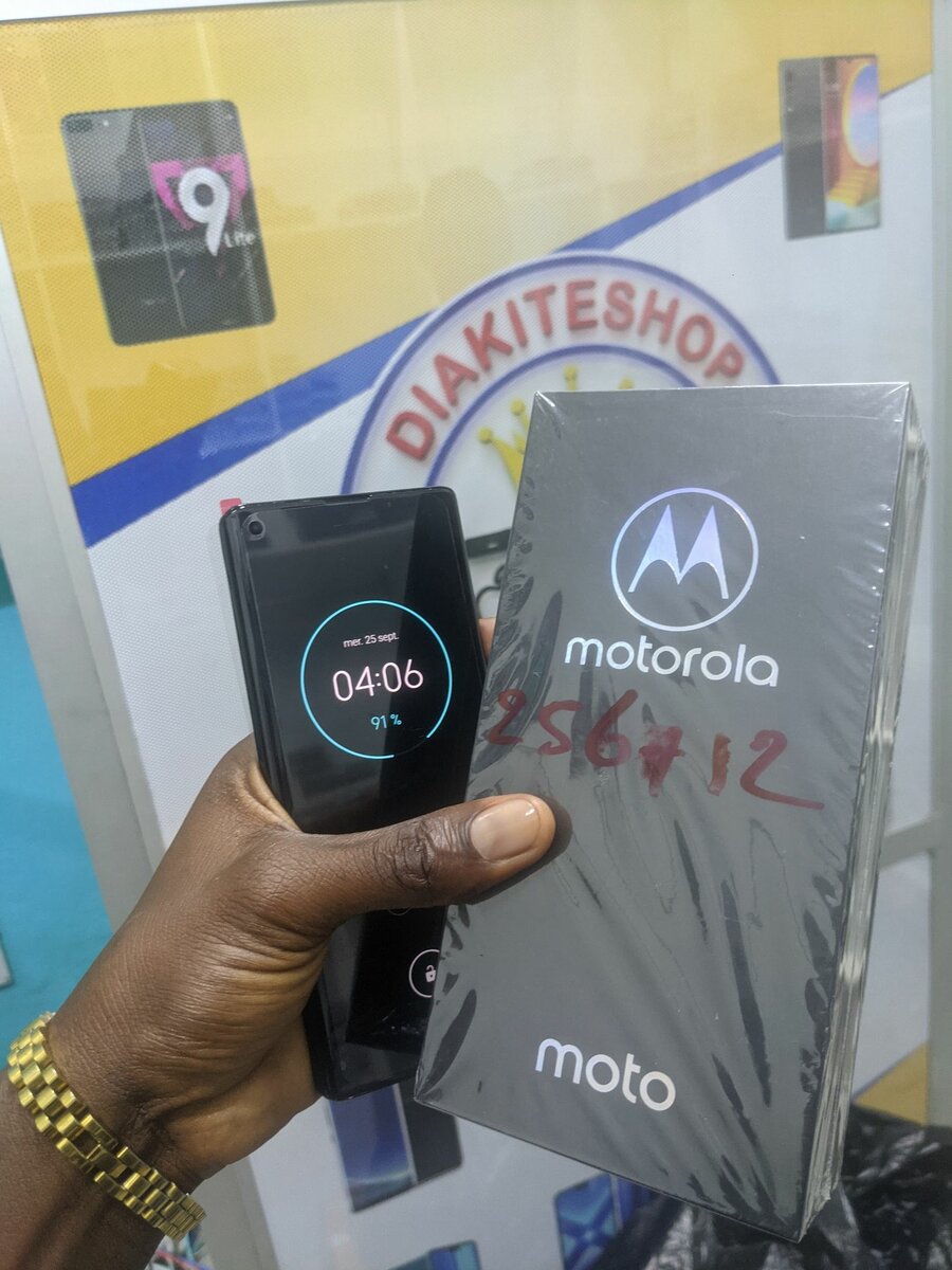 Motorola Edge plus