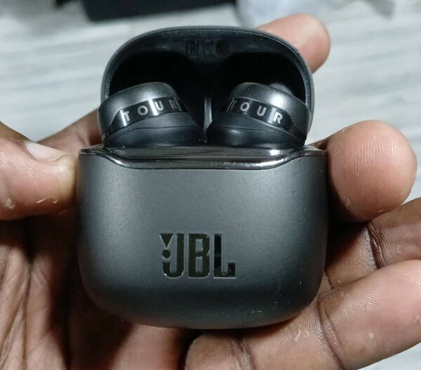 JBL EARBUDS