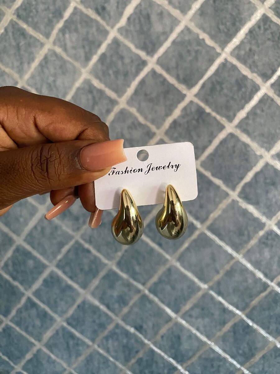 Raindrop earrings