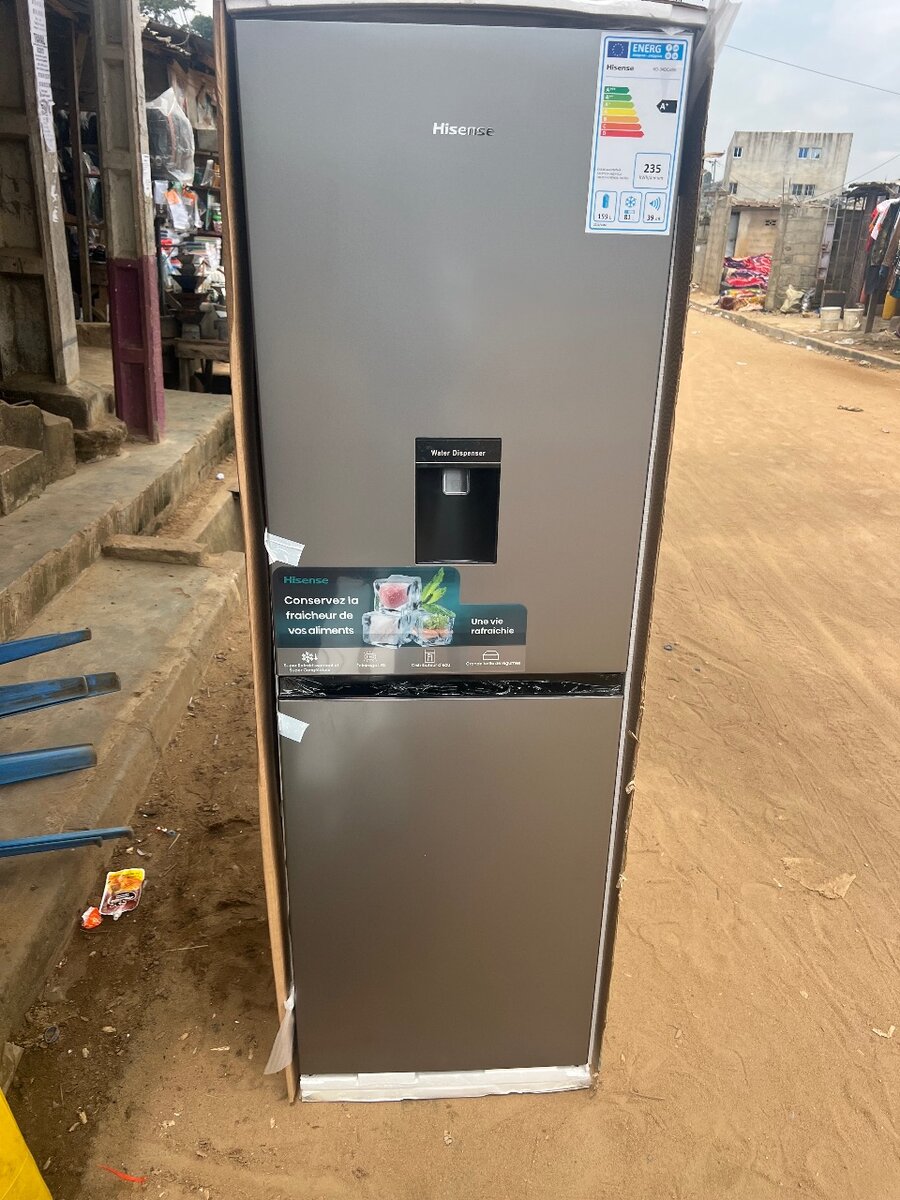 Réfrigérateur congélateur moderne