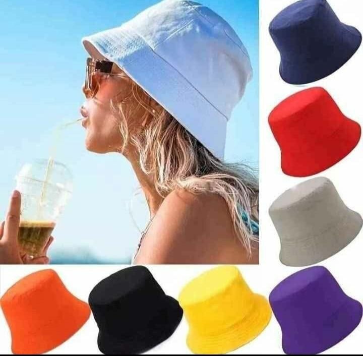 Chapeaux bob colorés