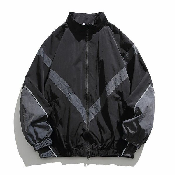 Куртка-ветровка