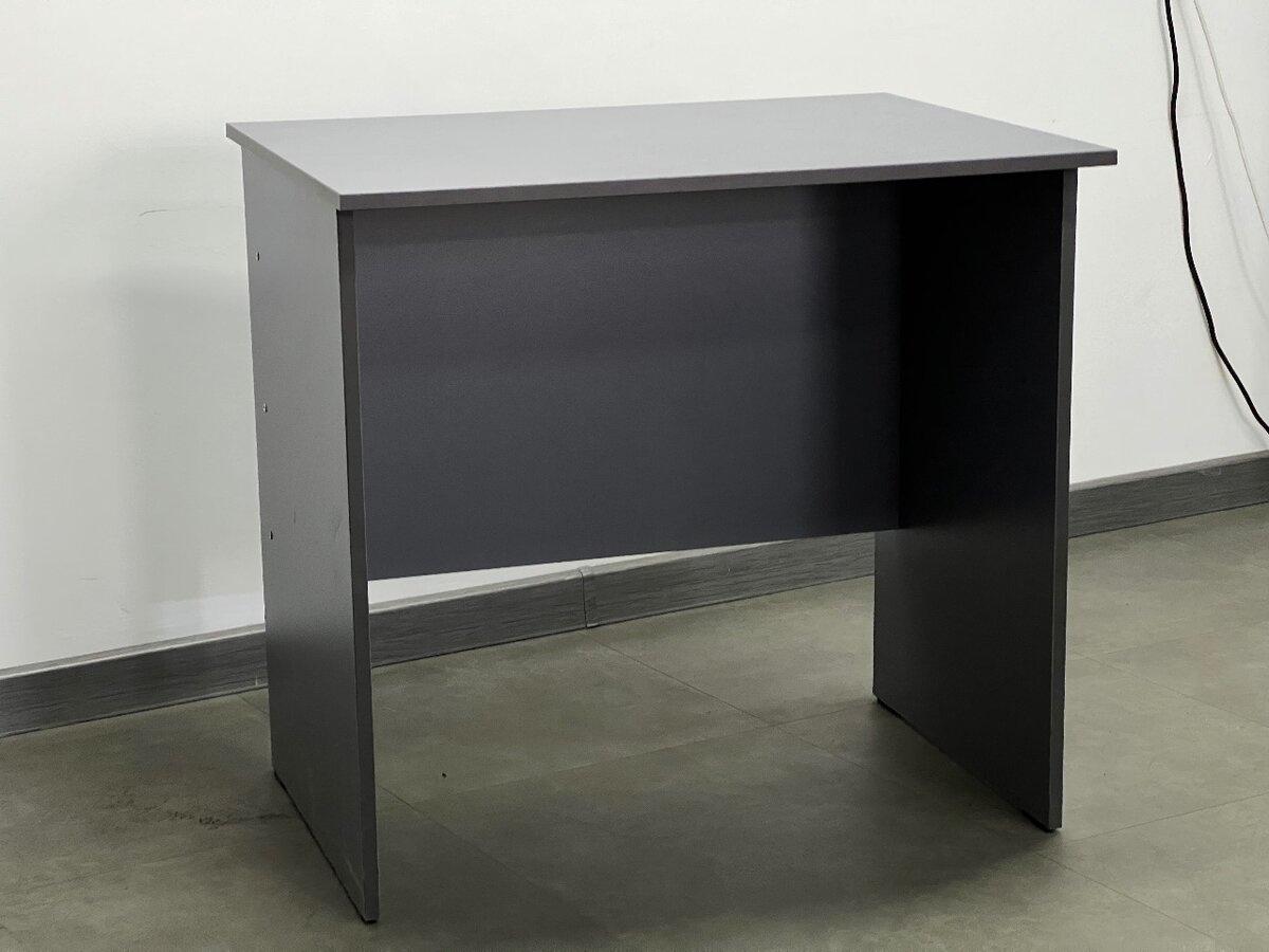 Стол серый офисный