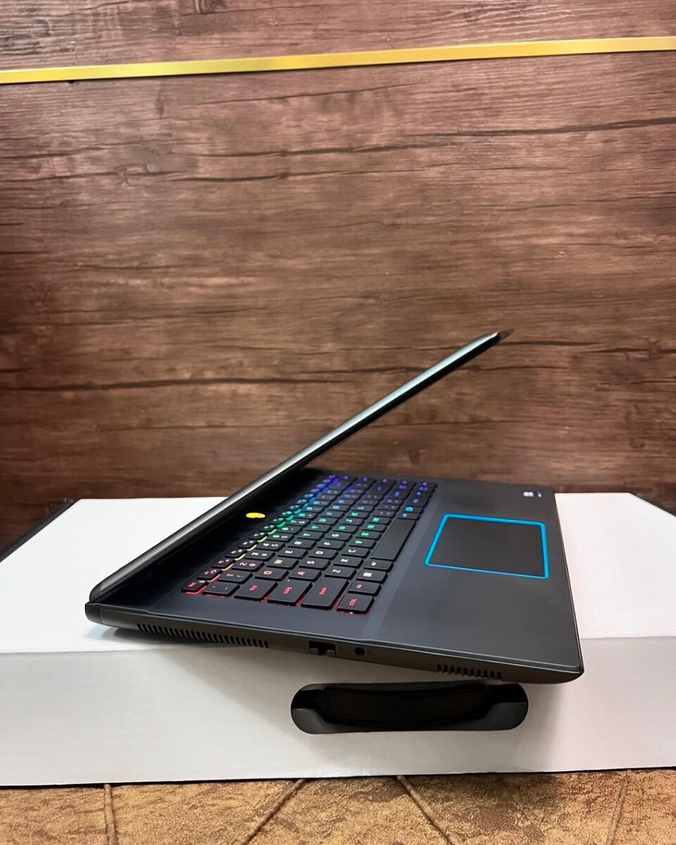 Alienware M16 R2 gaming laptop