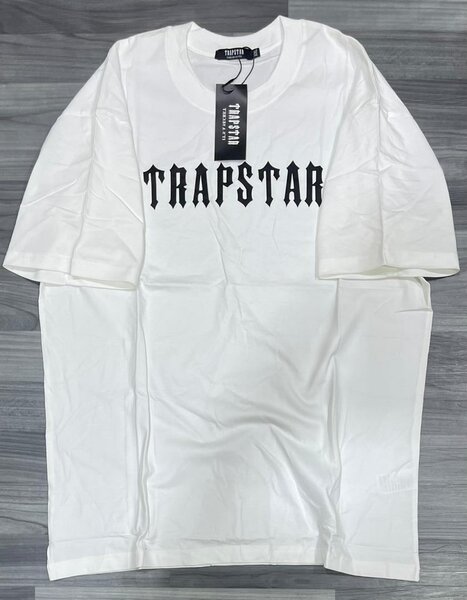 T-shirt graphique tendance unisexe