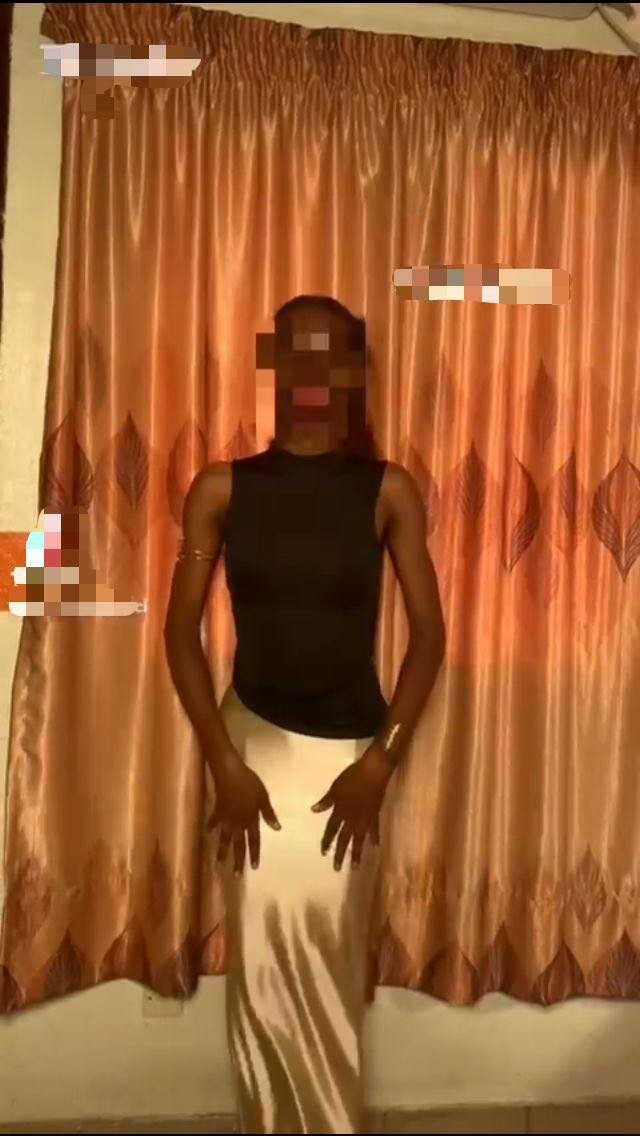 Jupe satinée élégante