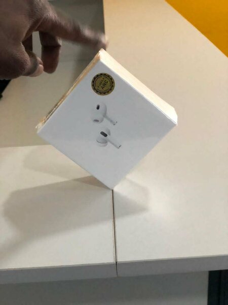 Original iPhone AirPods Pro 2