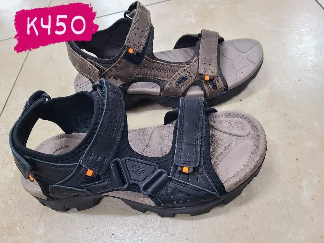 Synthetic leather slippers