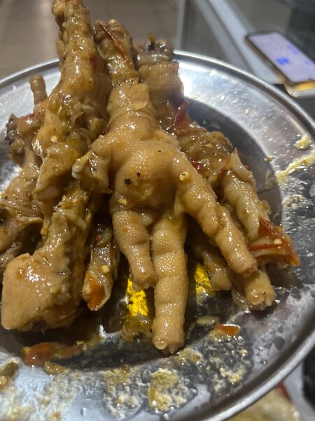 Pattes de poulet épicées