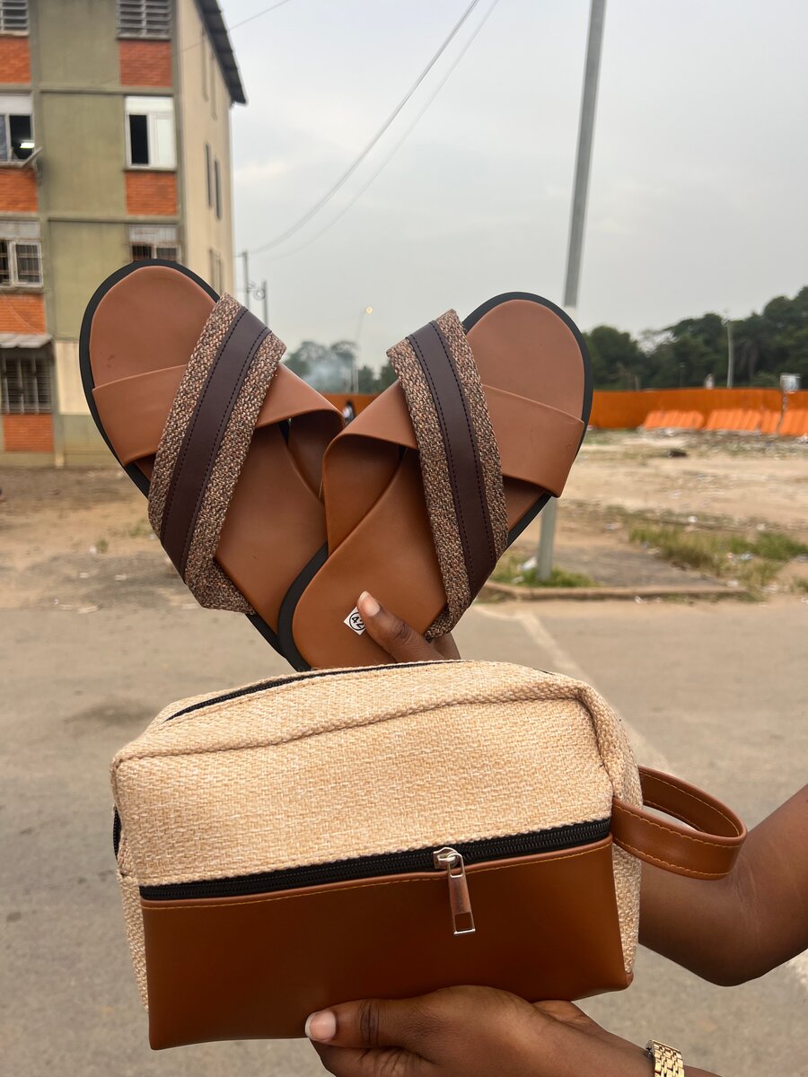 Sandales  en Cuir avec sacoche