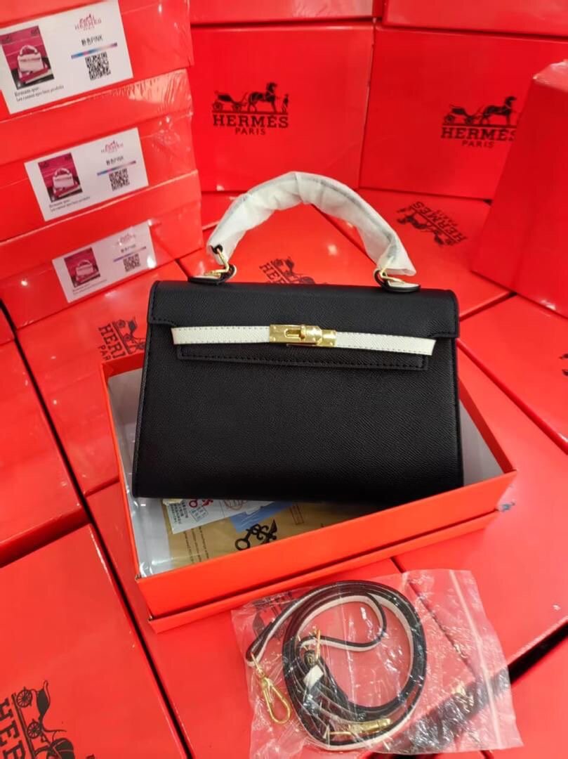 Sac à main élégant cuir femme