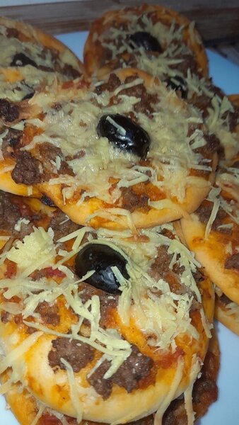 25 Mini pizzas gourmandes