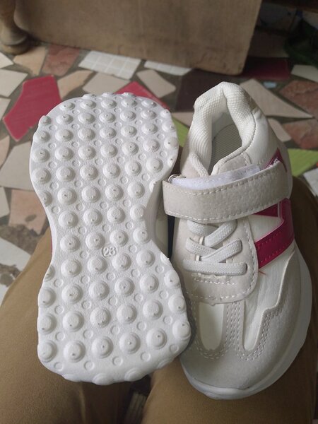 Baskets enfant blanches