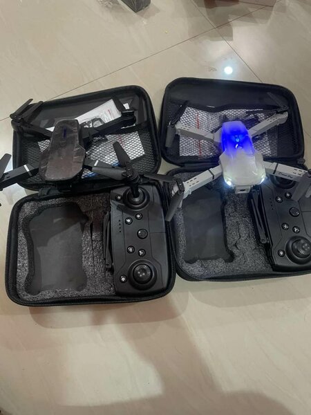Drone E88