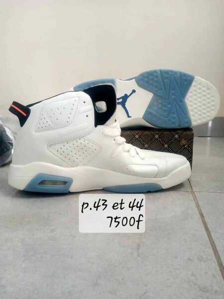 Sneakers mode unisexe tailles variées