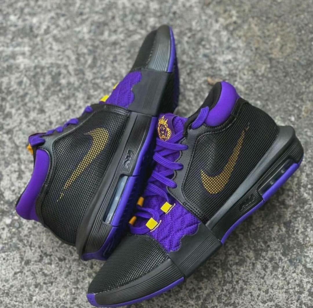 Basketball LeBron witness 8
